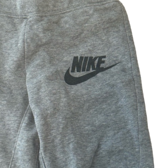 Kids Nike Sweatpants - Picture 2 of 4